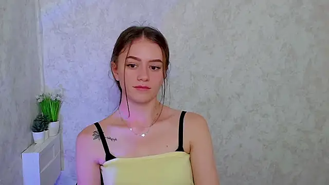 AprillXoxo Adlı Modelin Canlı XXX Sohbeti