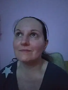 Czat XXX na żywo – BustyLadyAlma