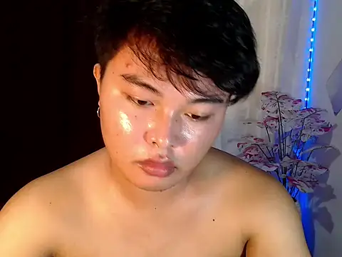 צ'אט XXX בשידור חי של urasianjohnny