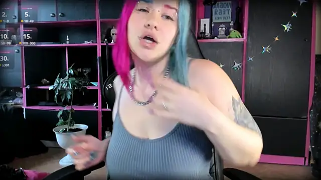 Neon_Baddie Adlı Modelin Canlı XXX Sohbeti