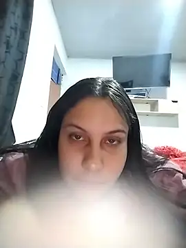 צ'אט XXX בשידור חי של esmeralda_jadees