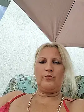 Chatroom XXX en direct de Divineblond
