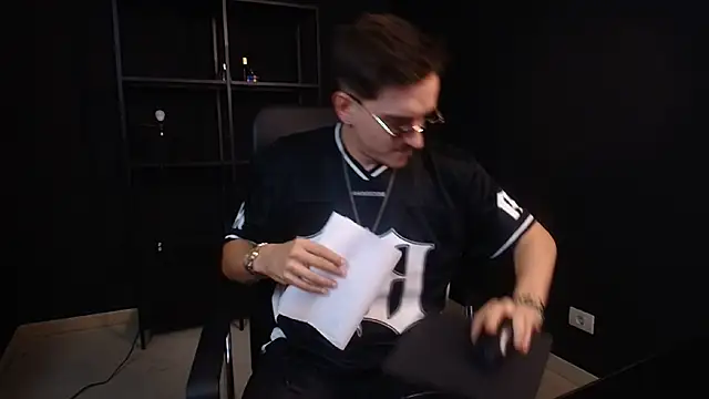 FelixStarkk Live XXX-chat
