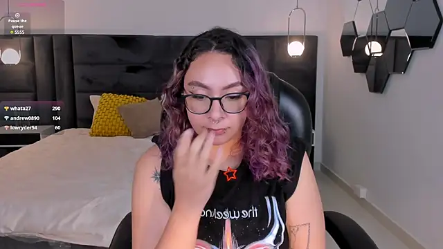 Chatroom XXX en direct de LoiseHarper