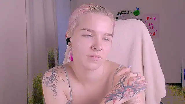 Hot_Blonda's Live XXX Chat