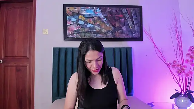 Chat +18 de AnnaBroooks ao vivo