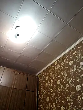 Chat +18 de LianaJu ao vivo