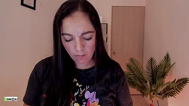 urcute_kitten's Live XXX Chat