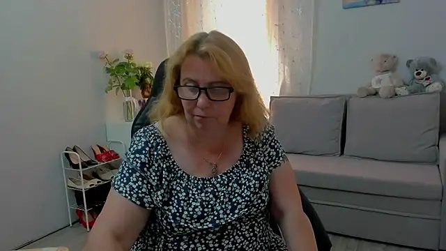 Frau_Marta's Live XXX Chat