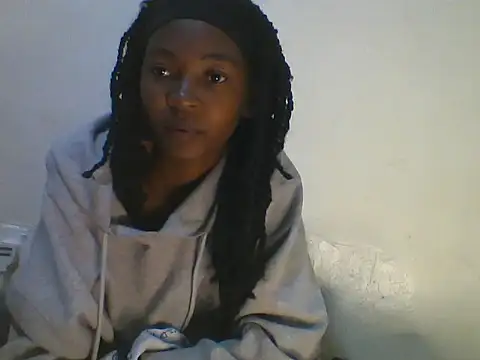 Chat XXX en directo de cutebrownny