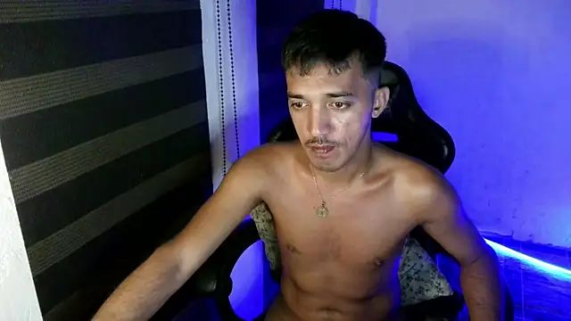 Chat XXX Live Spicy_RowyCam