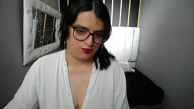 maya_dollce's Live XXX Chat