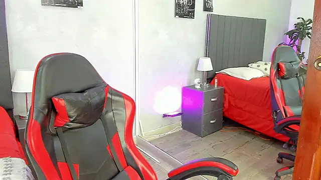 thom_ames Chat XXX live