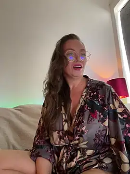 Chat XXX ao vivo de FemDom_RubyKnightXXO