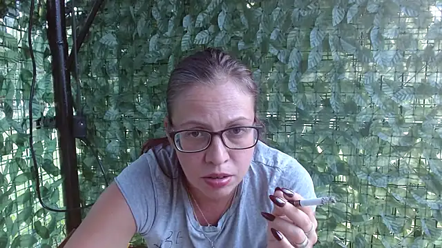 LadyHellene XXX чат на живо