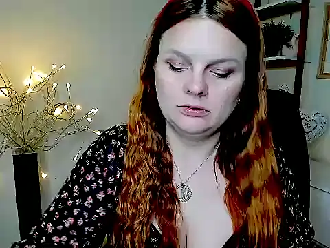 GingerKitten1: онлайн-секс-чат