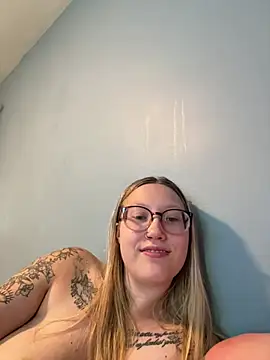 Midnight-Temptation Live XXX-Chat