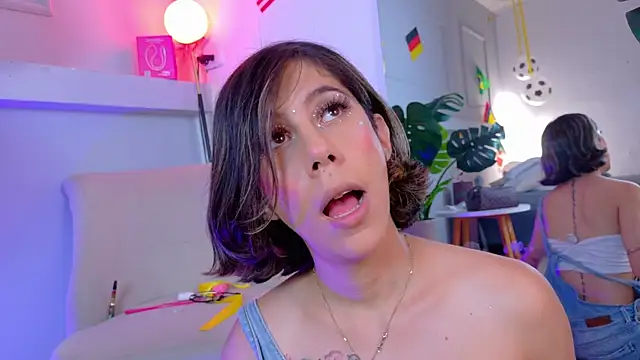 Chat +18 de ZoeyPetit ao vivo