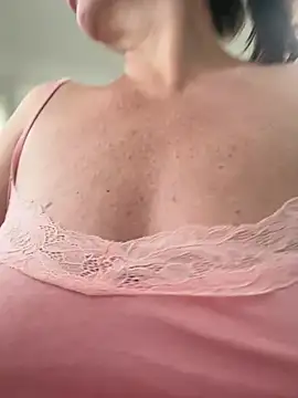 Chat XXX en directo de sweetmystery1