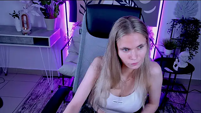 effyfetcher Adlı Modelin Canlı XXX Sohbeti