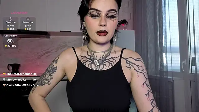 IntrigueYourDay's Live XXX Chat