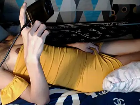 Trish_CurveCock Obrolan Langsung XXX