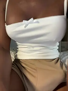 Sweets_Keylin18 élő XXX-chatje