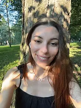 CrystalClean Adlı Modelin Canlı XXX Sohbeti