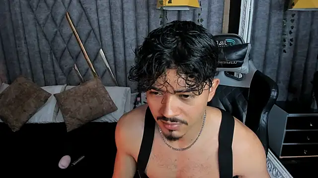 NicolaiKarav Live XXX-chat