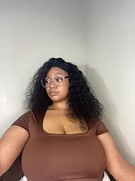 CARAMELGODDESSX23 现场XXX聊天