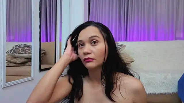 Chatroom XXX en direct de mariiana_murillo01