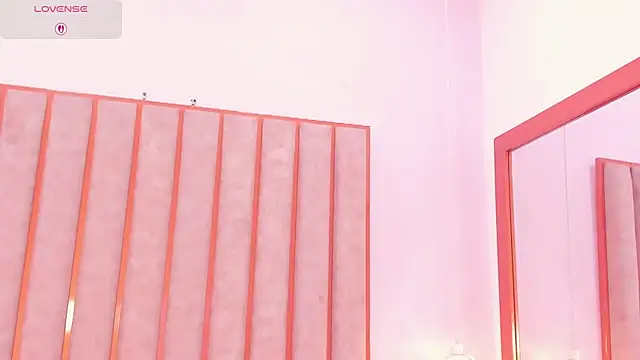 Zoe_Monrow's Live XXX Chat