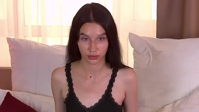 GiaDerzaD Adlı Modelin Canlı XXX Sohbeti