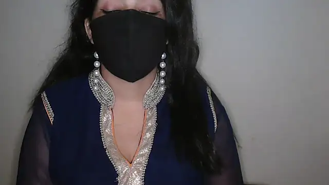 Czat XXX na żywo – Reddy_Trisha