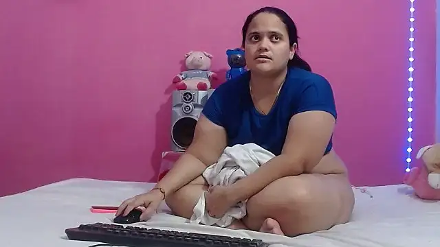 XXX chat uživo modela brunnette_hot