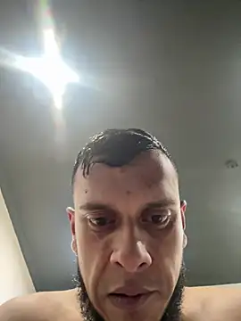 Smallboybigworld Show Webcam