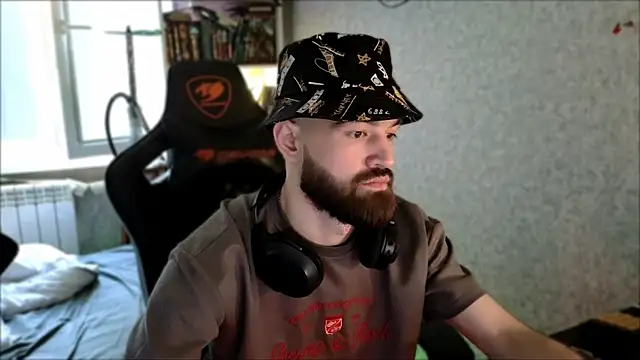 צ'אט XXX בשידור חי של _Serious_Man