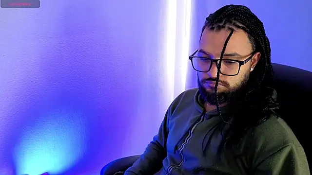Ernesto-Rodriguez82 Adlı Modelin Canlı XXX Sohbeti