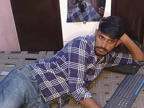 HotXKrish XXX чат на живо