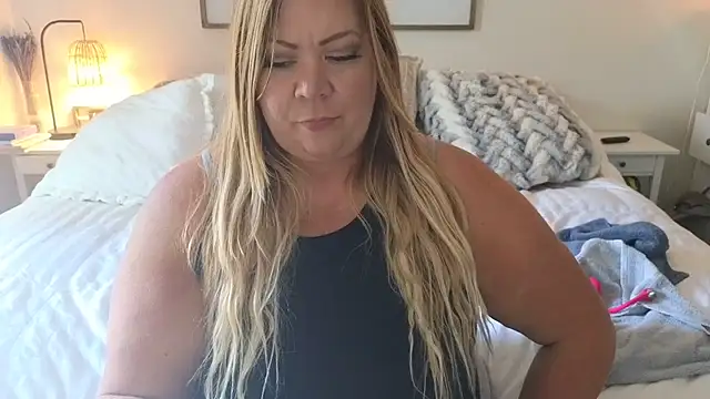 Sweet_JessLoves élő XXX-chatje