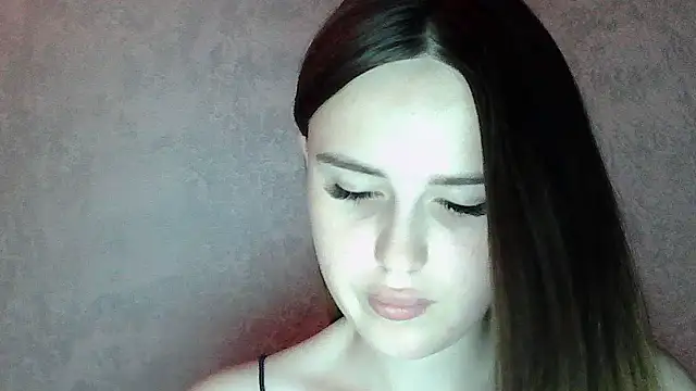 XXX chat uživo modela SweetLoraa