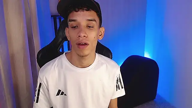 Živý XXX chat YorYo_hot