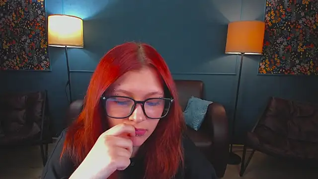 SarahDeen1 Adlı Modelin Canlı XXX Sohbeti
