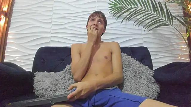Pavo_tv's Live XXX Chat