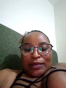 Goddess_of_Hearts' Live XXX Chat