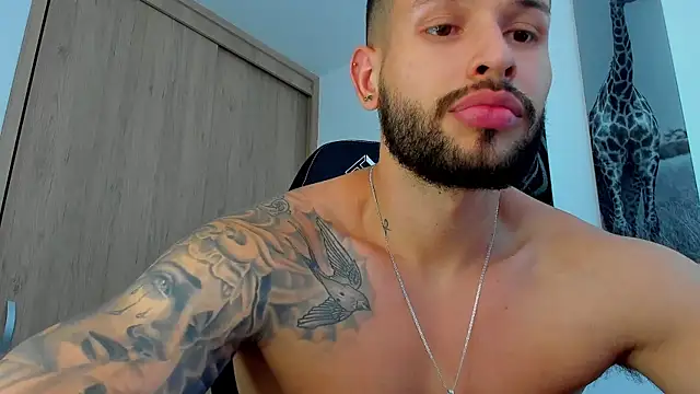 Santos_ramirez1 Adlı Modelin Canlı XXX Sohbeti