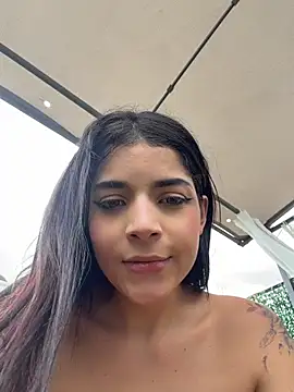 Chat +18 de ArieliciousXXX ao vivo