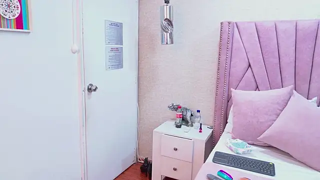 XXX chat uživo modela EimySanchez