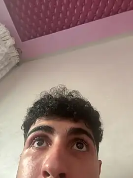 Онлайн чат XXX Adammhotty