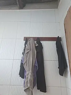 Chat +18 de andre_oliver2 ao vivo